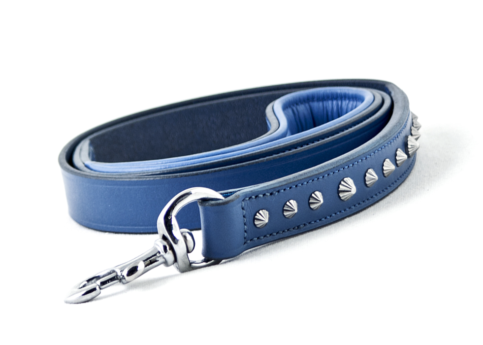 imp-blue-leather-leashes_caf
